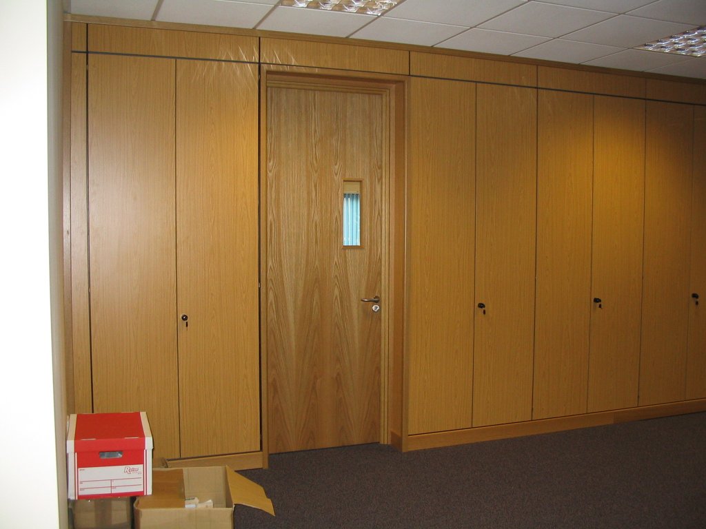 Storage wall in Swindon for APS