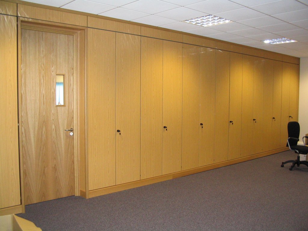 Storage wall in Swindon for APS