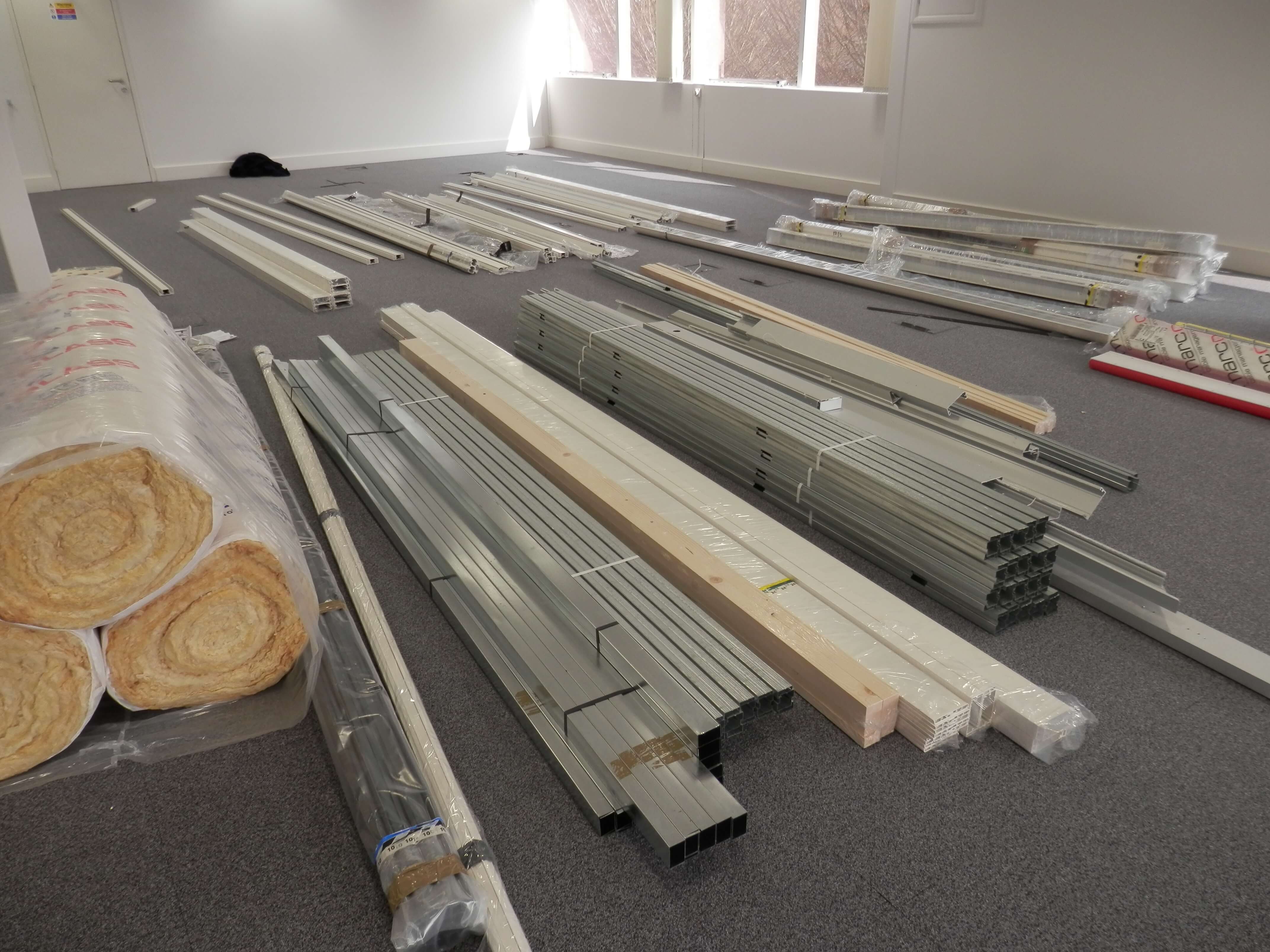 Demountable partitioning consists of lots of bits.