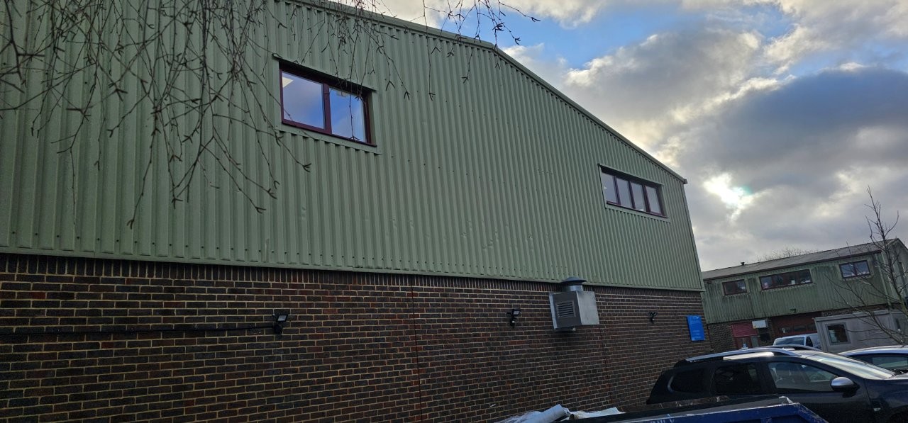 External windows in industrial buildings