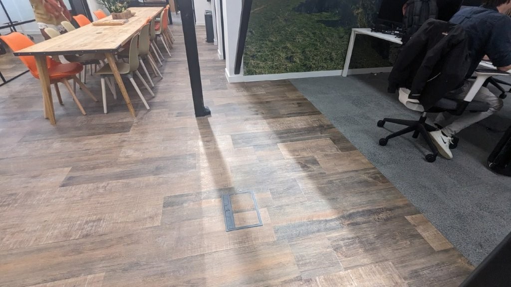 Make good of vinyl flooring