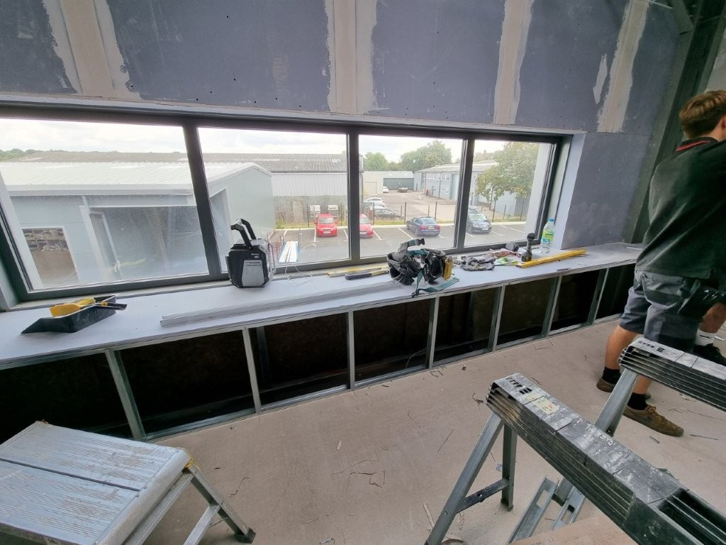 Boxing mezzanine gaps