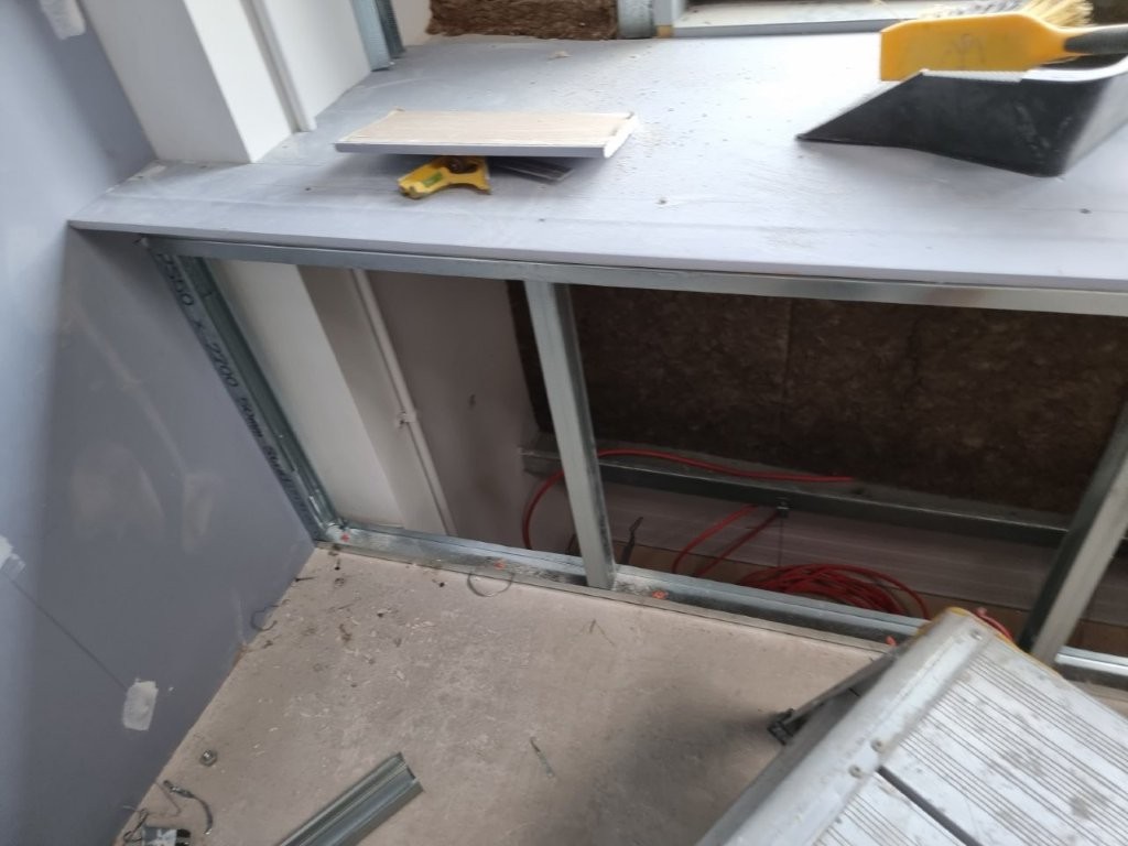 Boxing mezzanine gaps