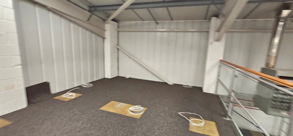 Position of end storeroom