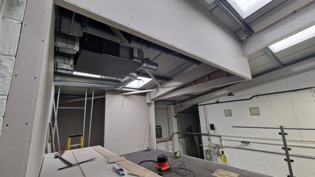 Bulkheads and VAM unit in position