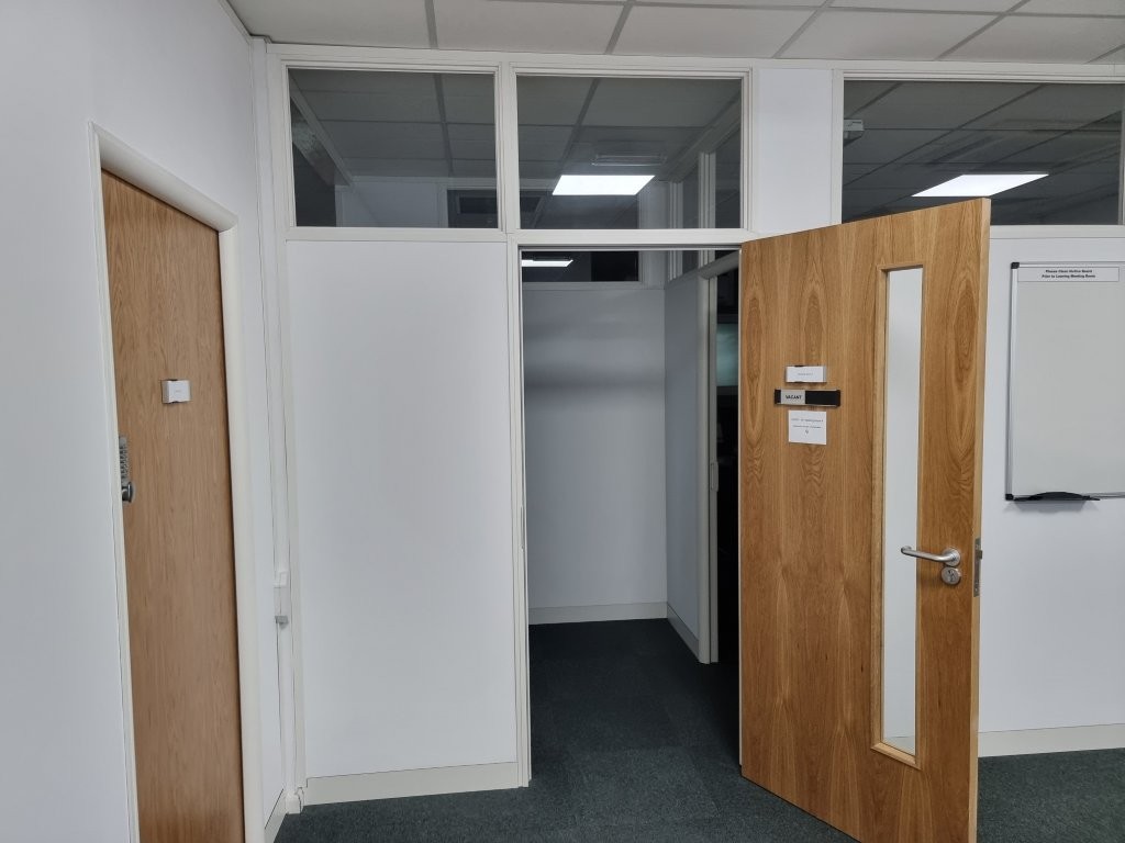 75mm demountable partitions to be removed