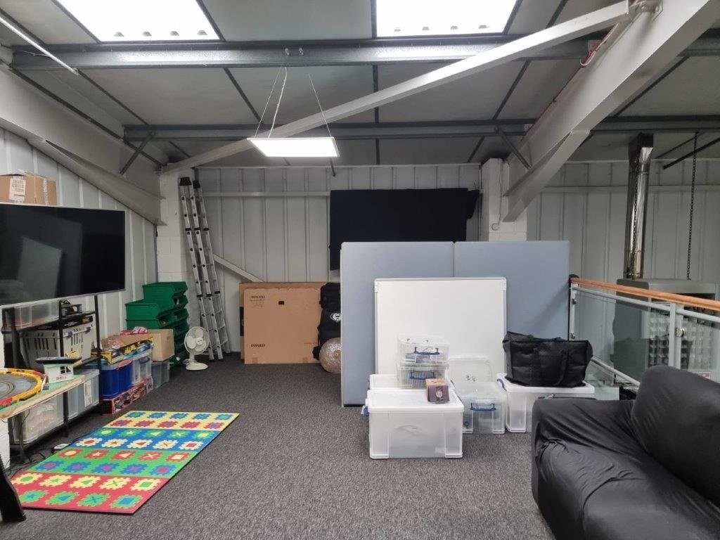 Wants a store cupboard at the back