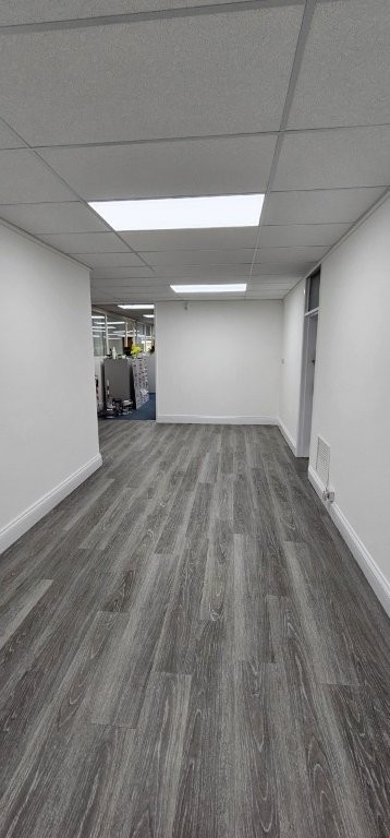 New hard wearing vinyl in the hallway