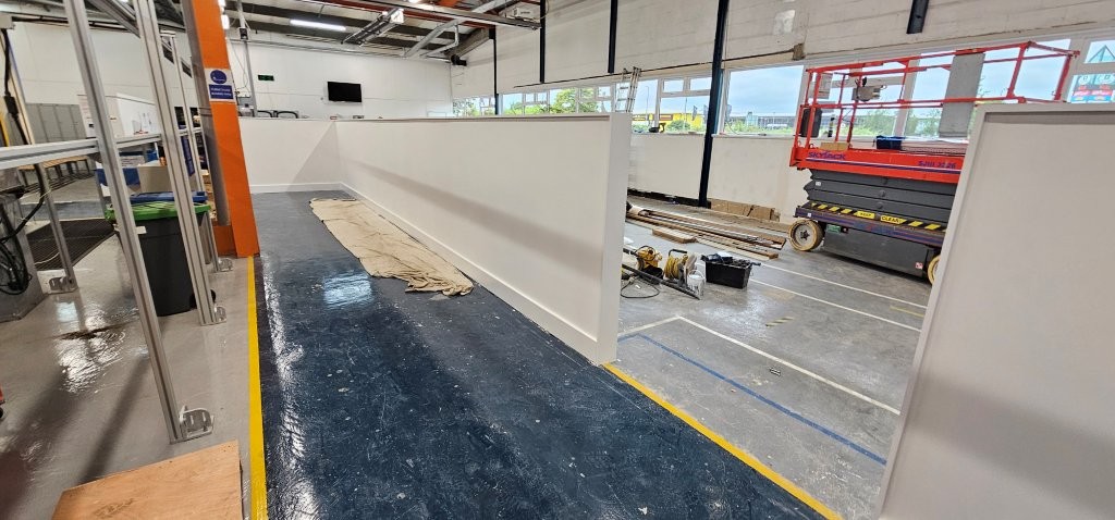 Partitions being decorated